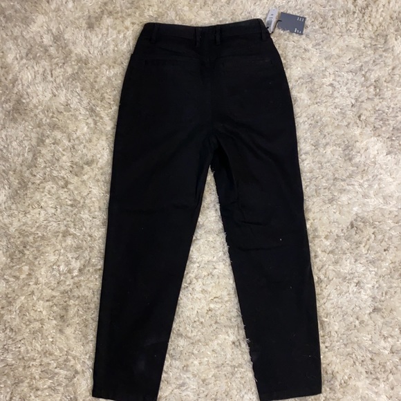 Womens Aritzia Wilfred Free Belen Pant Black Stretch Button size 6 slim NWT - Picture 3 of 6